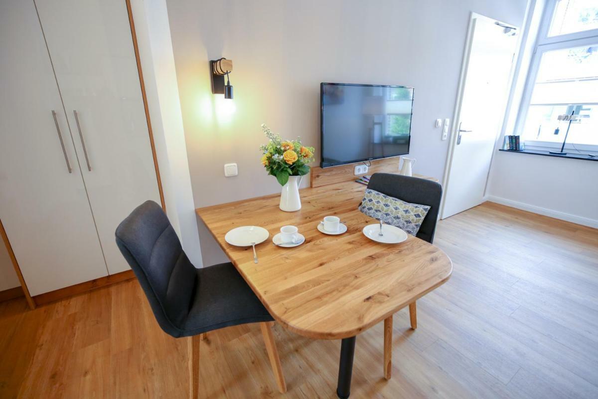 Boarding3 - Wohnen Auf Zeit Apartment Aurich Bagian luar foto